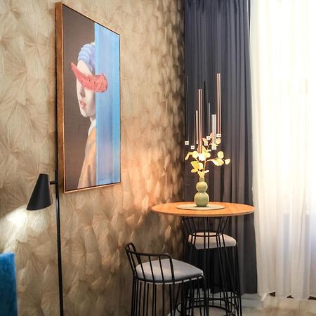 Hedone City Luxury Apartments With Free Parking Pula Bagian luar foto