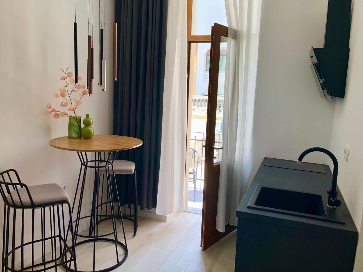 Hedone City Luxury Apartments With Free Parking Pula Bagian luar foto
