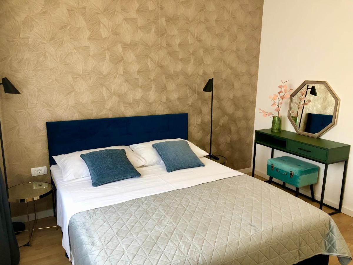 Hedone City Luxury Apartments With Free Parking Pula Bagian luar foto