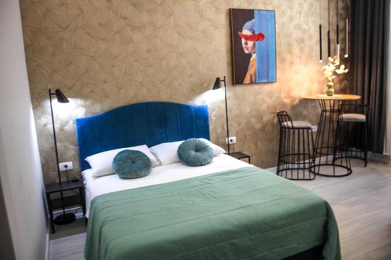 Hedone City Luxury Apartments With Free Parking Pula Bagian luar foto