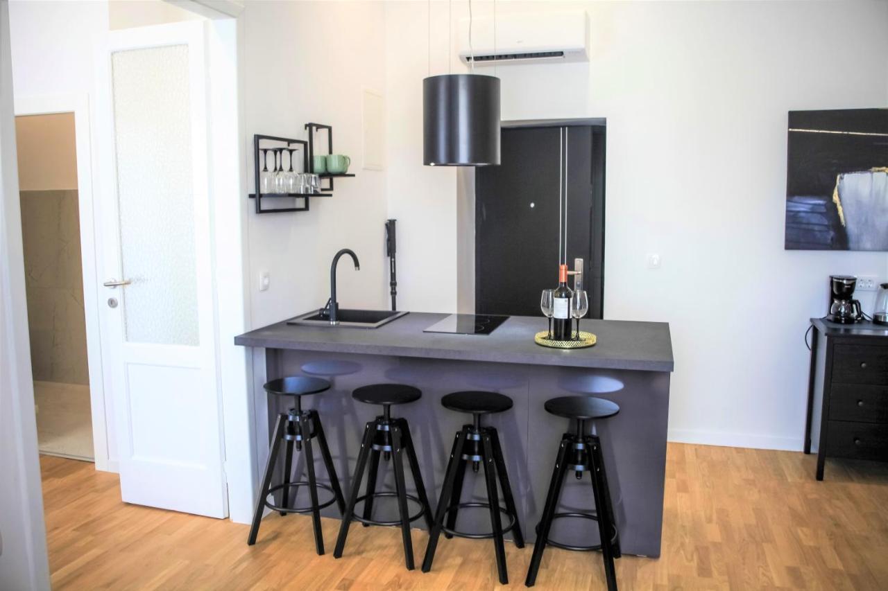 Hedone City Luxury Apartments With Free Parking Pula Bagian luar foto