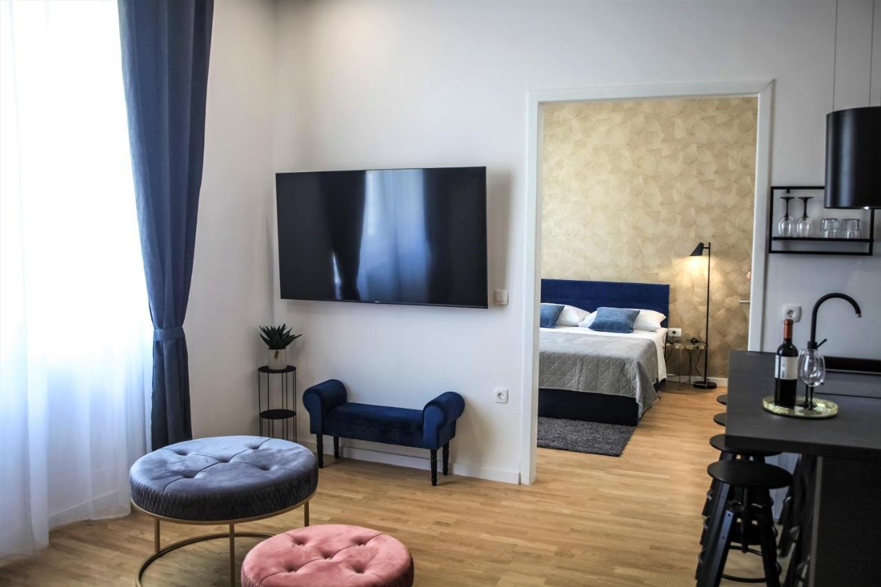 Hedone City Luxury Apartments With Free Parking Pula Bagian luar foto